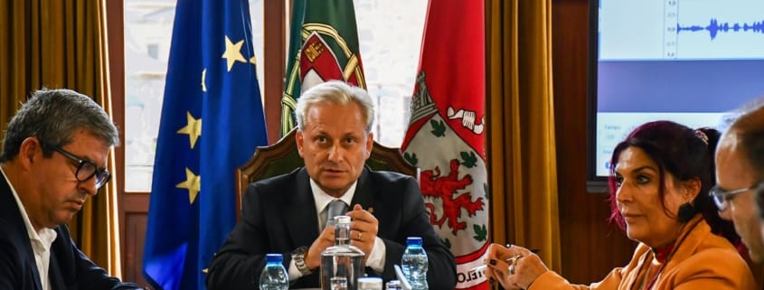 577618253 823511570320907 8678077136634341896 N