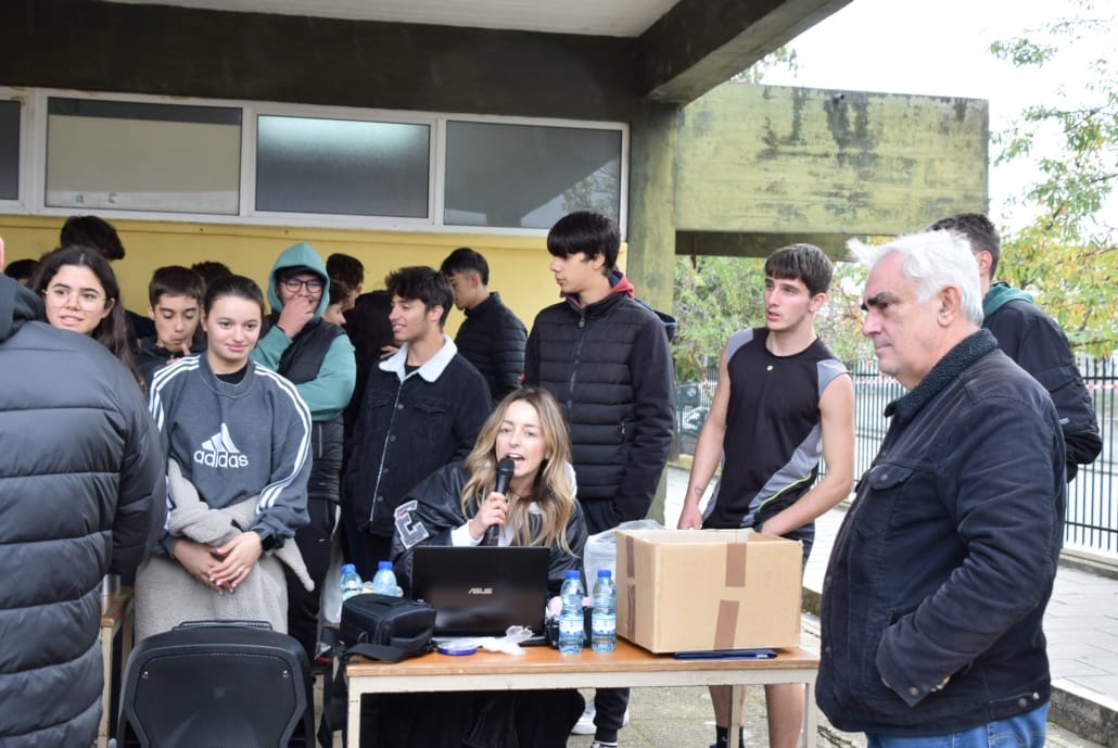 577808644 824193873586010 3438143278992046055 N