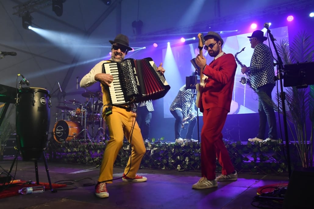 582439341 832277179444346 4736211849004301523 N