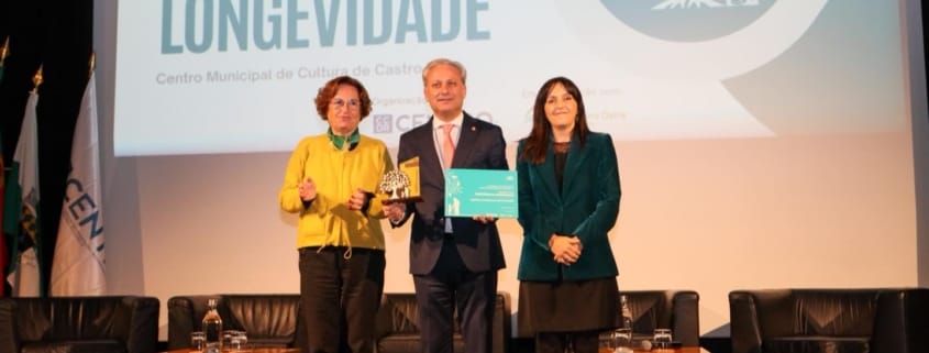 588628985 839344938737570 1977687833992557827 N