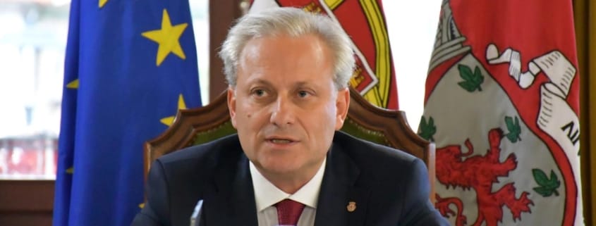 594773622 845557904782940 2609797642727778184 N