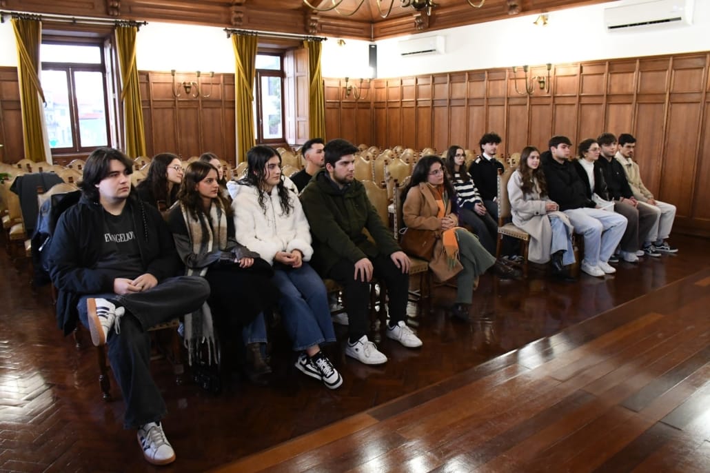 604856399 858767180128679 4206073901199149046 N