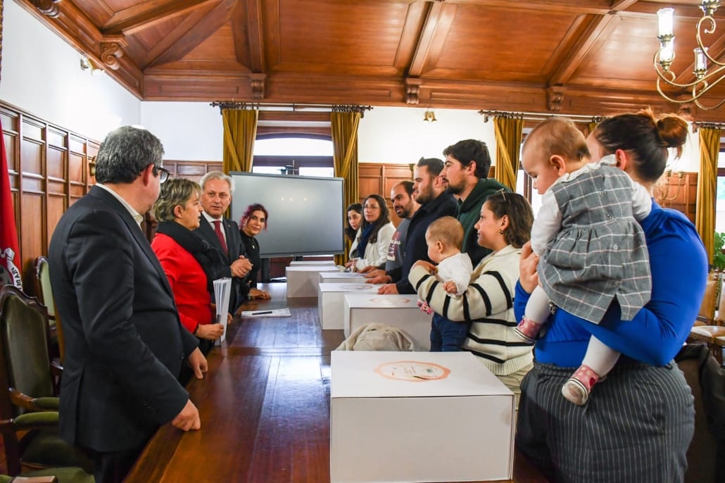 632698300 897683192903744 4293411040537399056 N