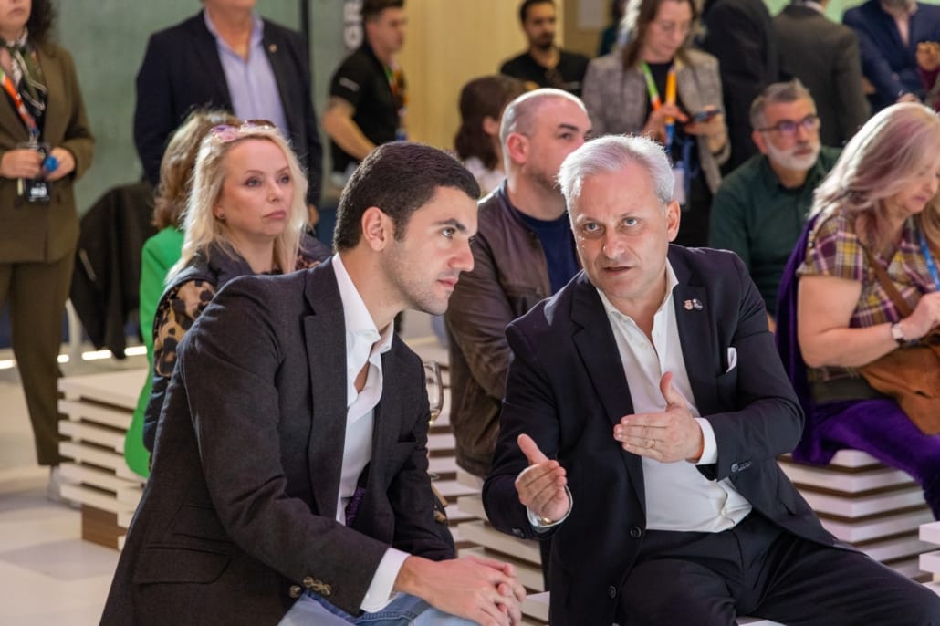 642370173 910308348307895 1879078262804437648 N