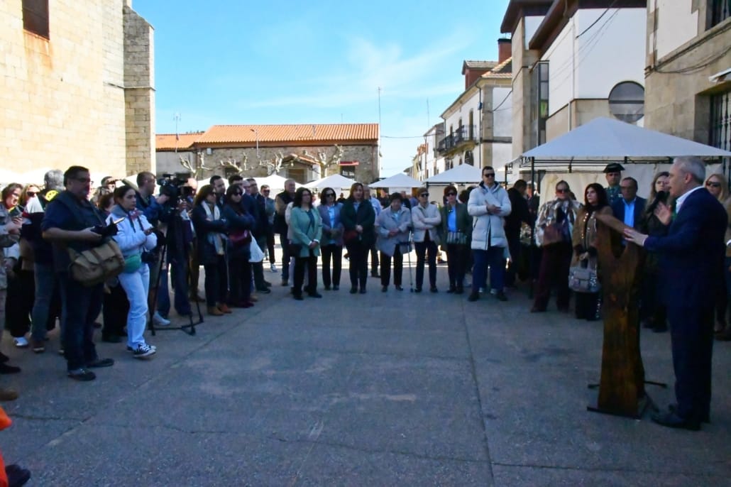 645780689 912645284740868 1925234803758377627 N