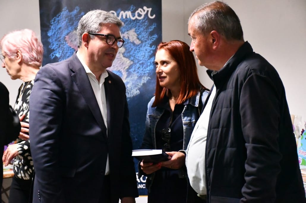 679024988 954816860523710 2572403375178234283 N