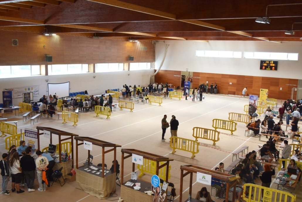 680412601 954592737212789 2534963139180840300 N