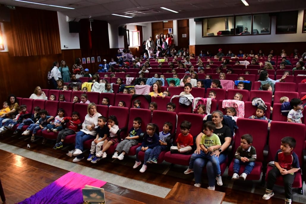 684893426 958095063529223 37729068217730440 N